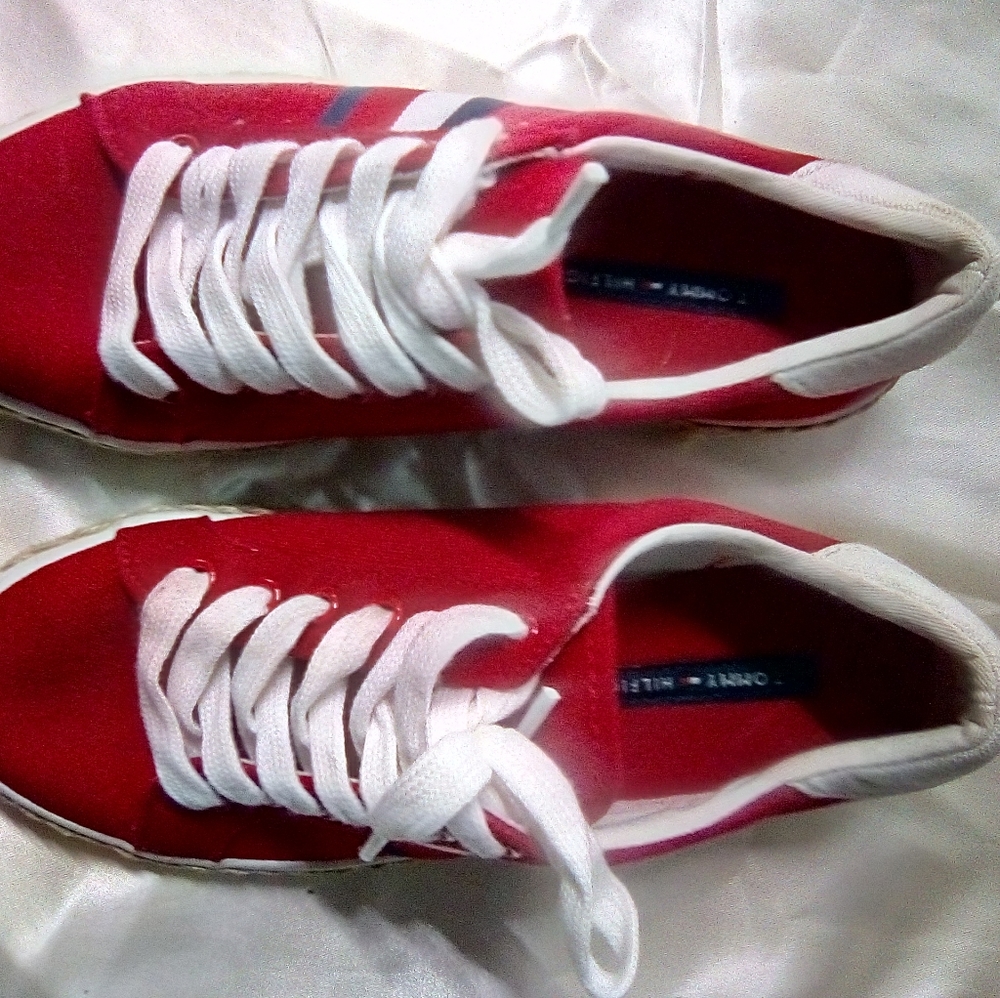 Tommy Hilfiger Women's Sz 6 Shoes